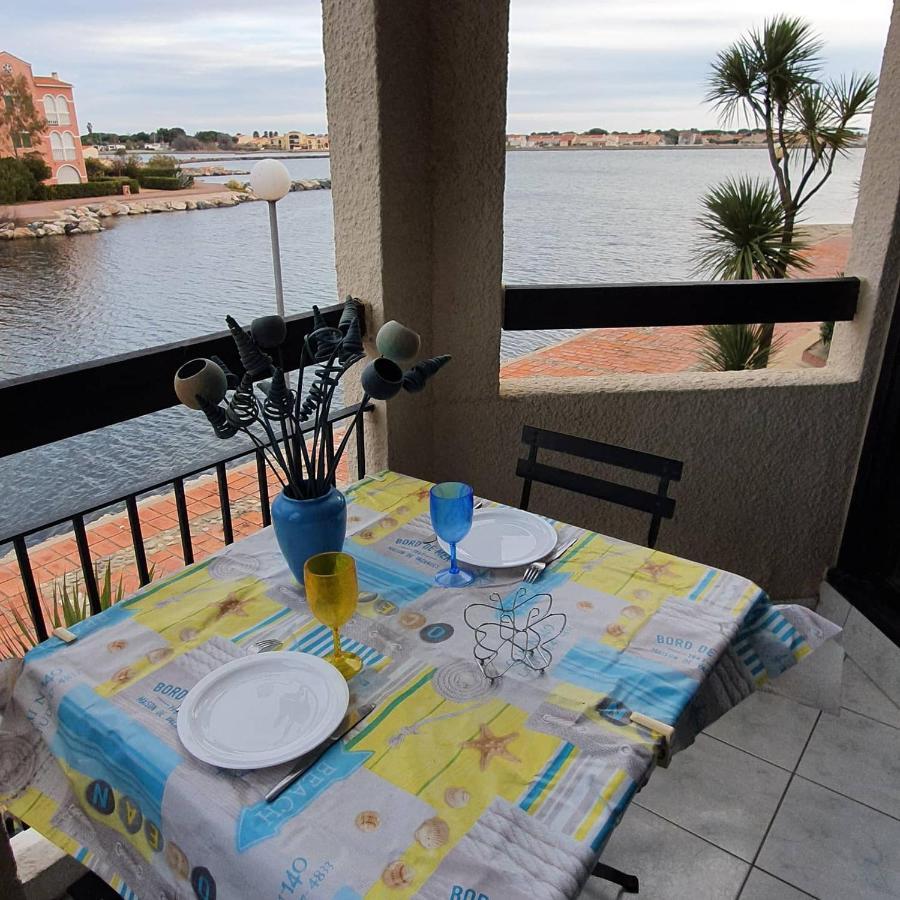 Bel Appartement Vue Sur Le Lac Marin Avec Piscine 르발카레스 외부 사진