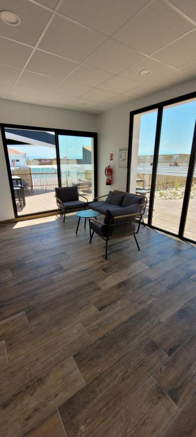 Bel Appartement Vue Sur Le Lac Marin Avec Piscine 르발카레스 외부 사진