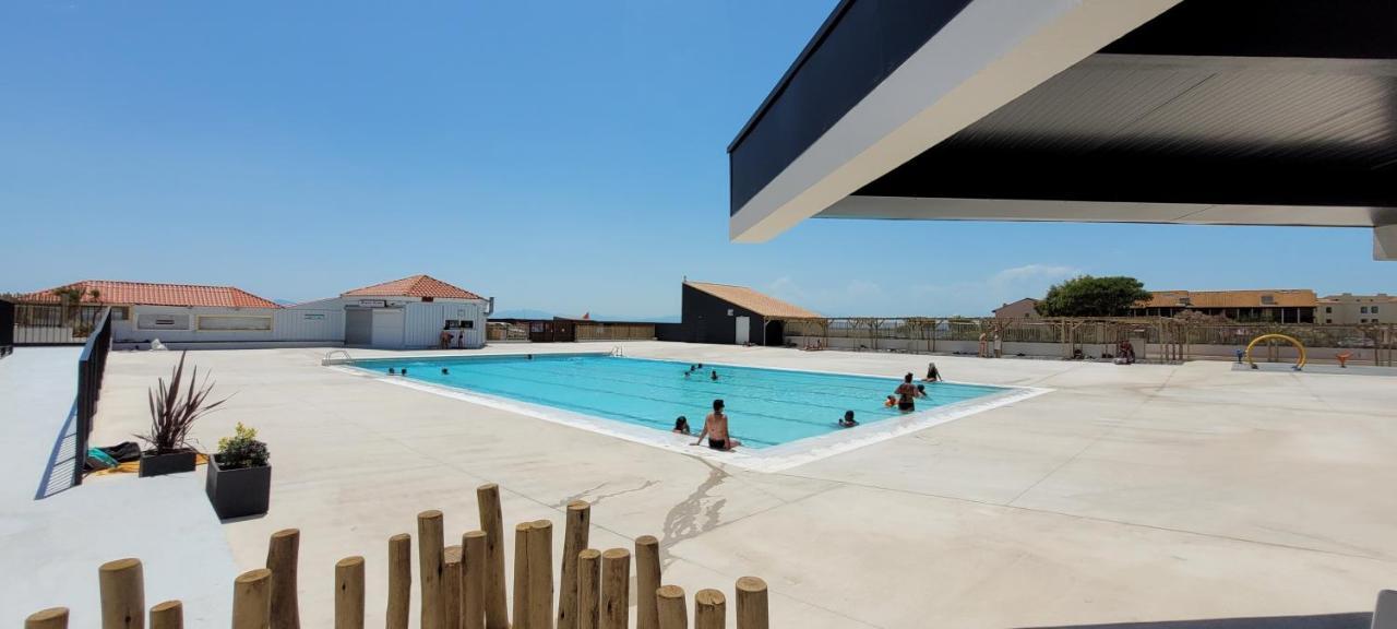 Bel Appartement Vue Sur Le Lac Marin Avec Piscine 르발카레스 외부 사진